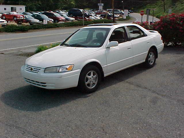 Toyota Camry 1998 photo 2