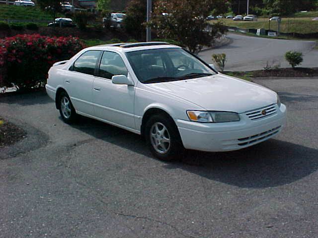 Toyota Camry 1998 photo 9