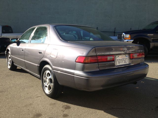 Toyota Camry 1998 photo 3