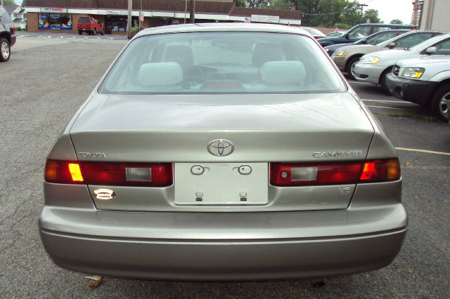 Toyota Camry 1998 photo 1
