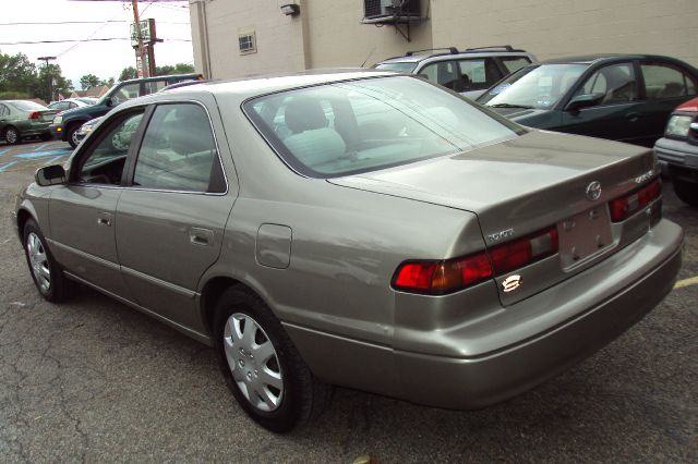 Toyota Camry 1998 photo 2