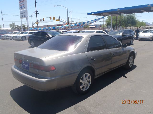 Toyota Camry 1998 photo 1