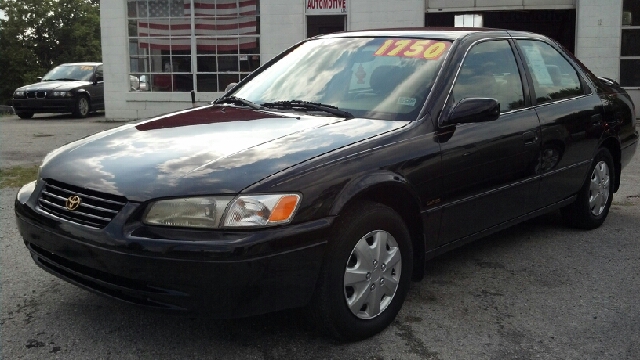 Toyota Camry X Sedan