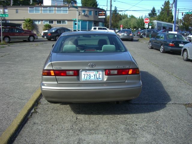 Toyota Camry 1998 photo 1