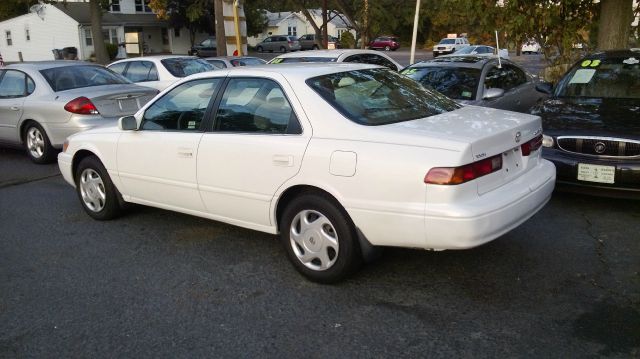 Toyota Camry 1998 photo 1