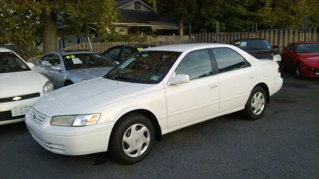 Toyota Camry 1998 photo 2