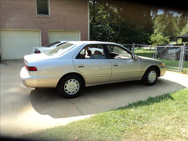 Toyota Camry 1998 photo 1