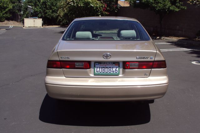 Toyota Camry Enthusiast 2D Roadster Sedan