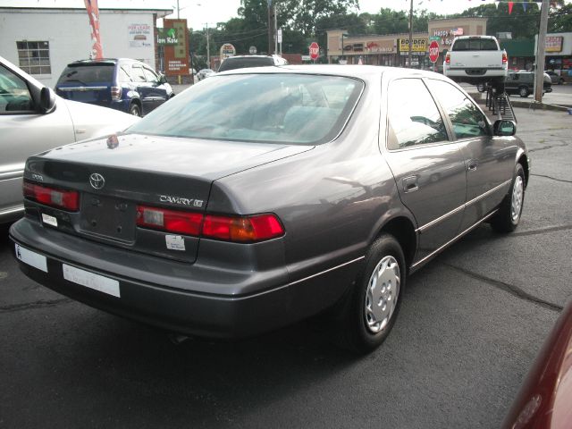 Toyota Camry 1999 photo 1