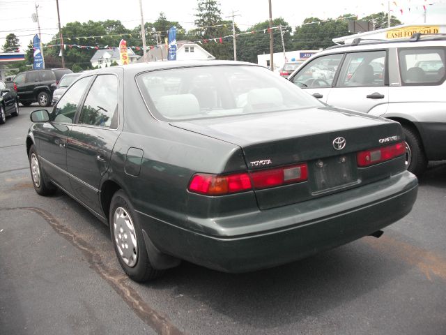 Toyota Camry 1999 photo 2