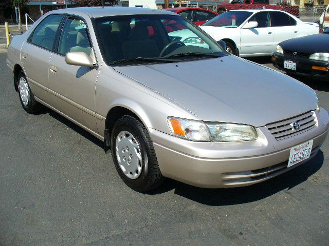 Toyota Camry 1999 photo 1