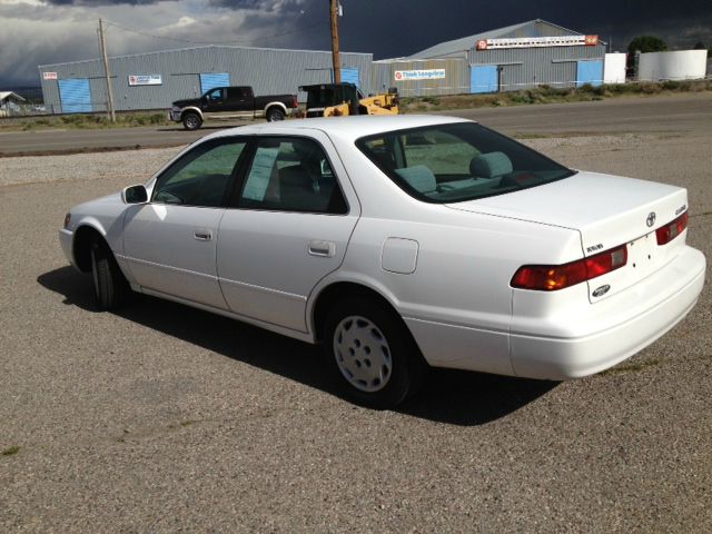 Toyota Camry 1999 photo 2