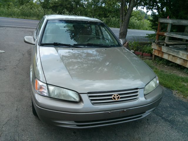 Toyota Camry 1999 photo 1