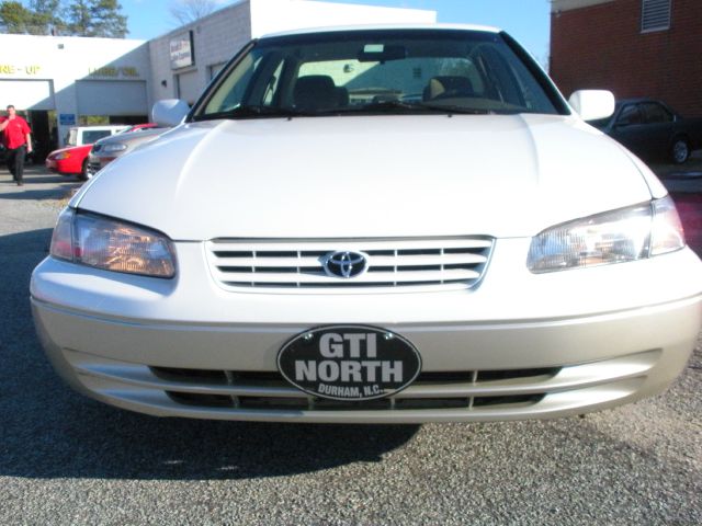 Toyota Camry X Sedan