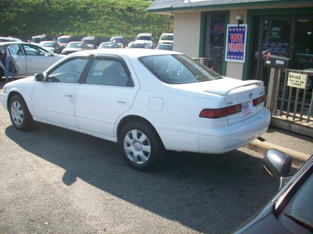 Toyota Camry 1999 photo 3