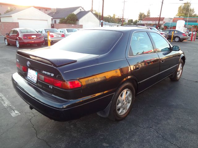 Toyota Camry 1999 photo 1