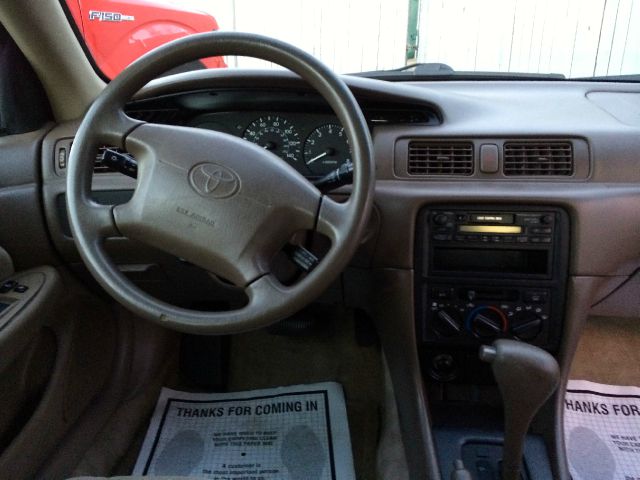 Toyota Camry 1999 photo 2