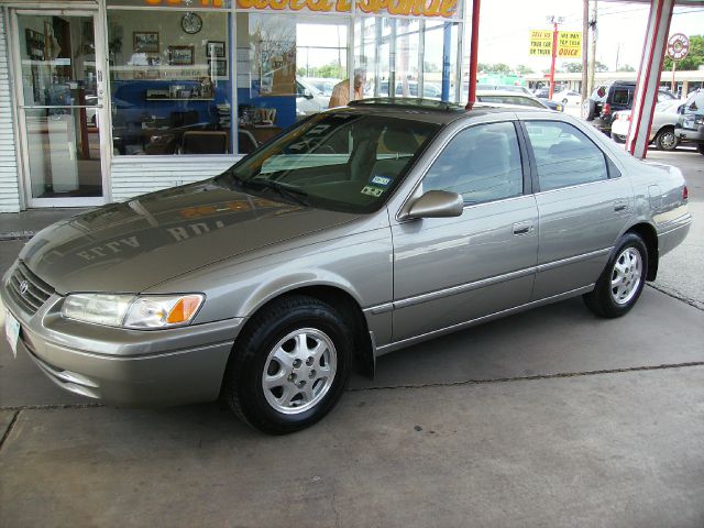 Toyota Camry X Sedan