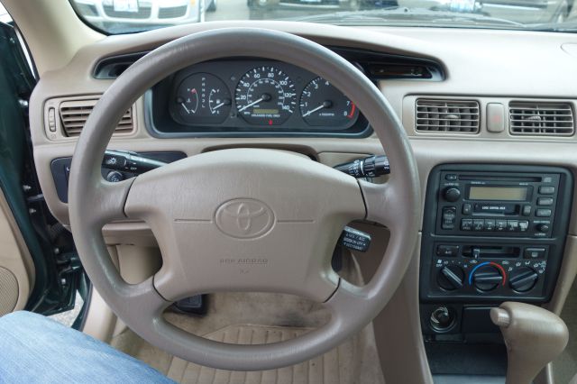 Toyota Camry 1999 photo 1