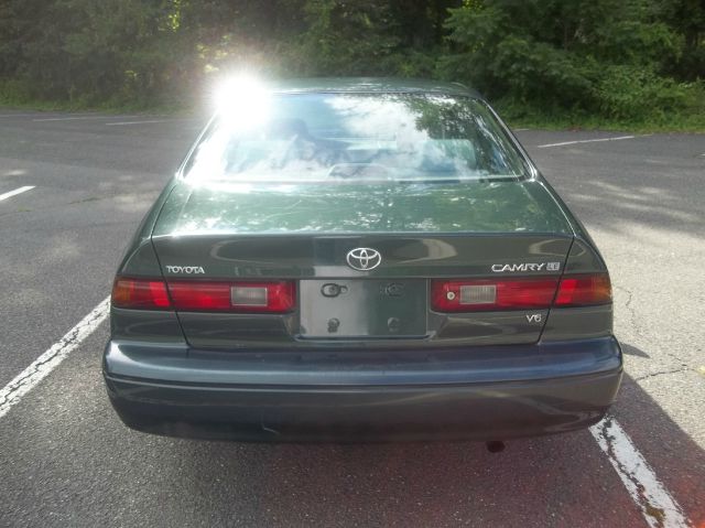 Toyota Camry Enthusiast 2D Roadster Sedan