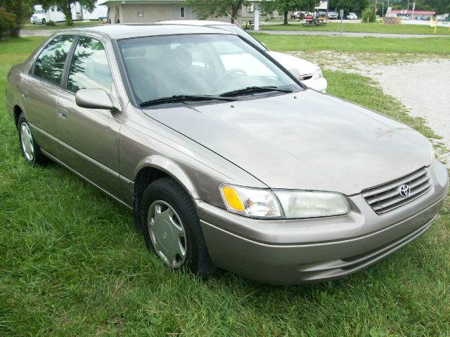 Toyota Camry 1999 photo 2