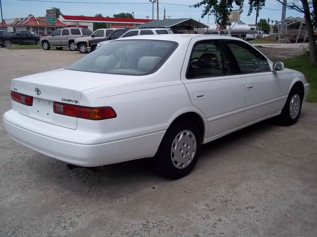 Toyota Camry 1999 photo 1