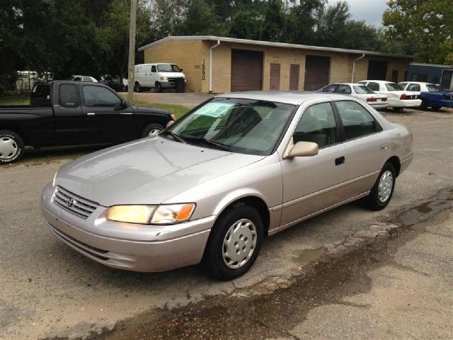 Toyota Camry 1999 photo 2
