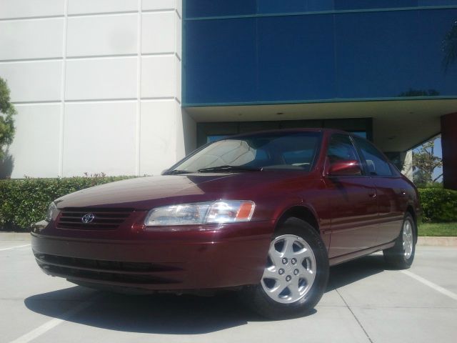 Toyota Camry 1999 photo 1
