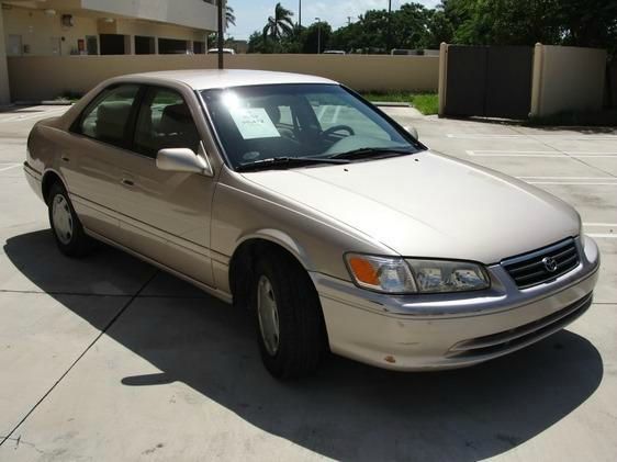 Toyota Camry 2000 photo 3