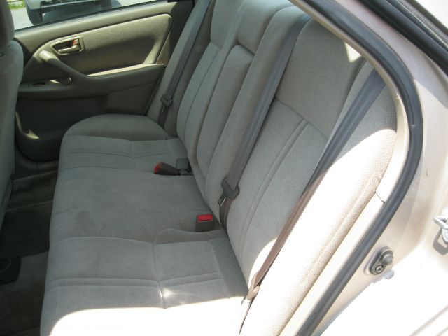 Toyota Camry 2000 photo 2