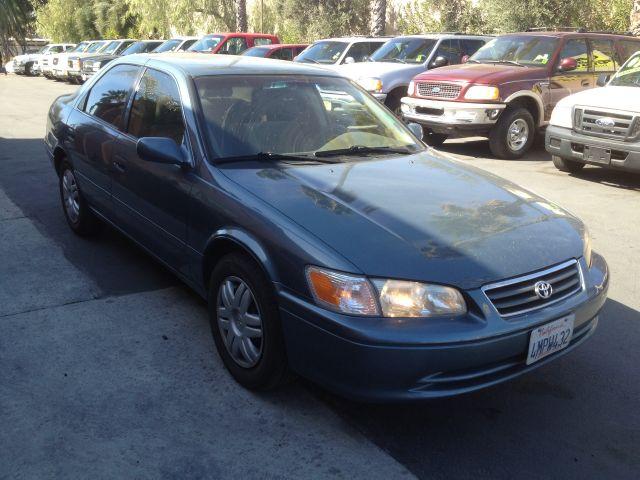 Toyota Camry SEL Sport Utility 4D Sedan