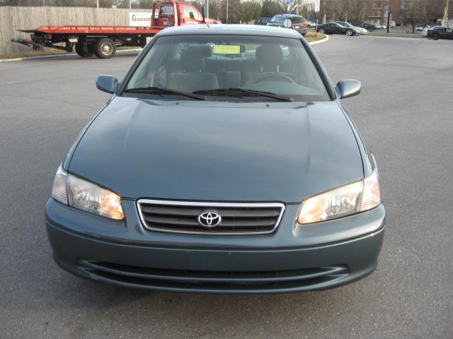 Toyota Camry 2000 photo 1
