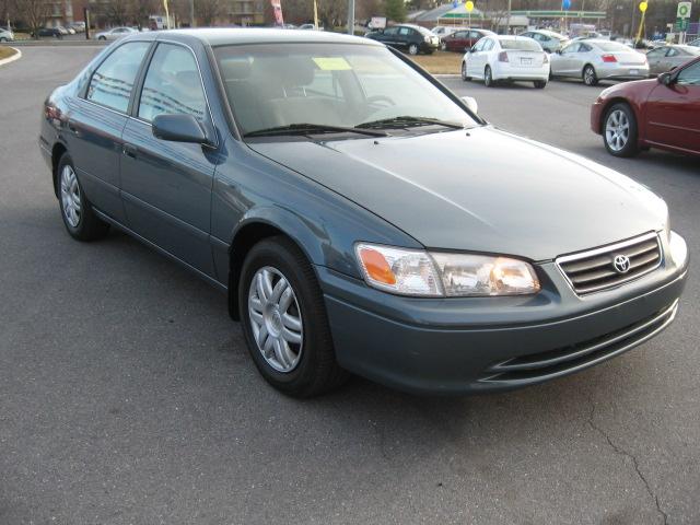 Toyota Camry 2000 photo 2
