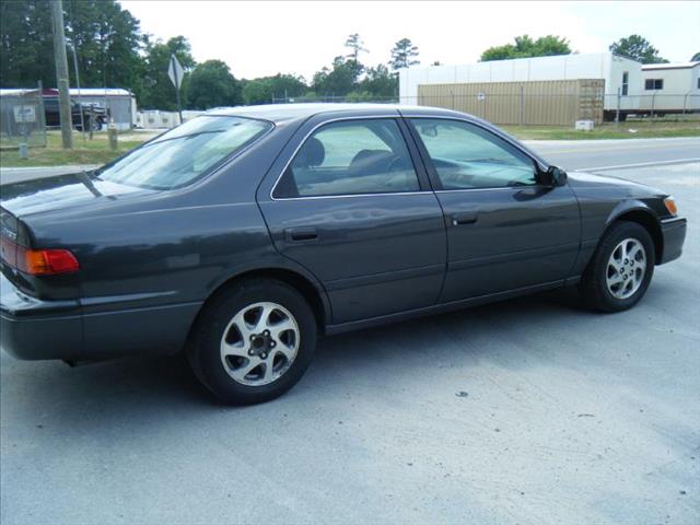 Toyota Camry 2000 photo 4