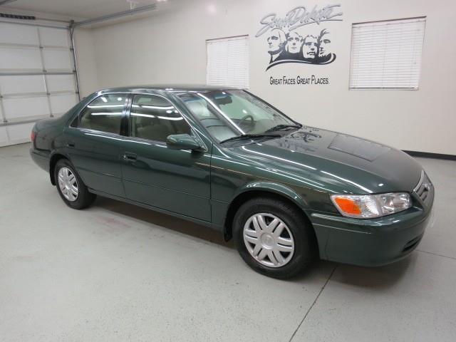 Toyota Camry 2000 photo 3