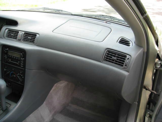 Toyota Camry 2000 photo 14