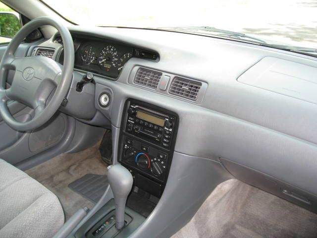 Toyota Camry 2000 photo 15