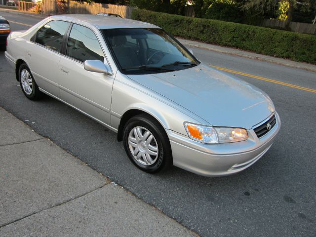 Toyota Camry 2000 photo 3