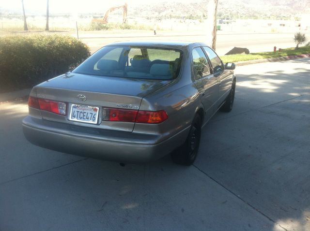 Toyota Camry 2000 photo 4