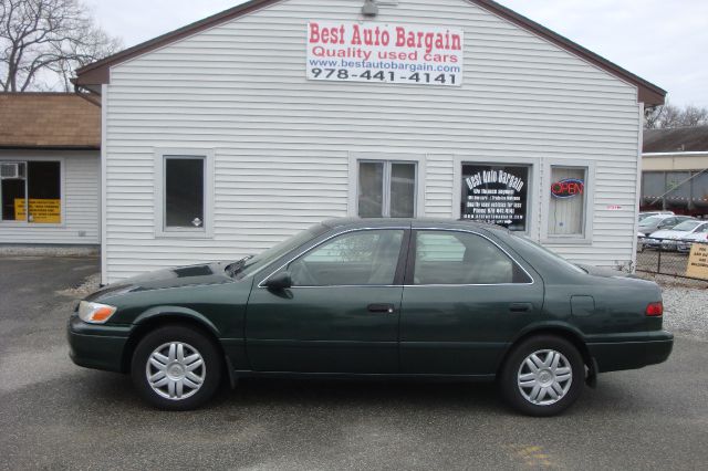 Toyota Camry 2000 photo 2