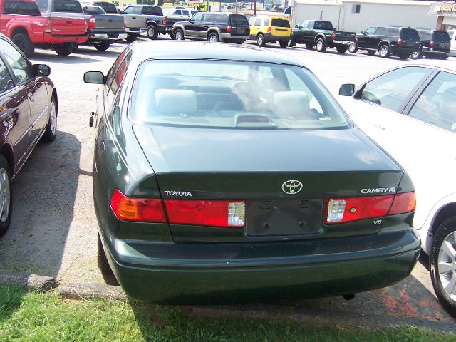 Toyota Camry 2000 photo 3