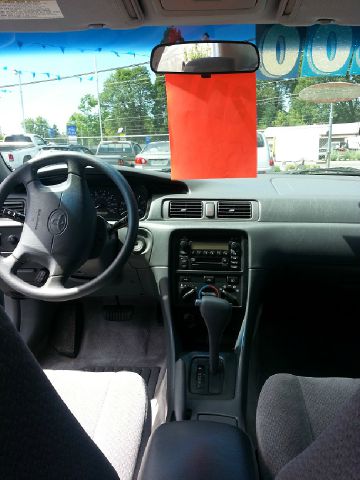 Toyota Camry 2000 photo 9