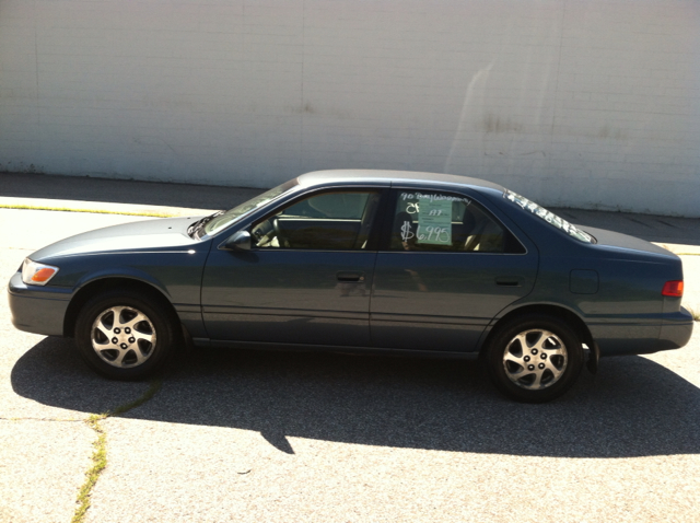 Toyota Camry 2000 photo 4