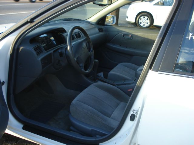 Toyota Camry 2000 photo 3