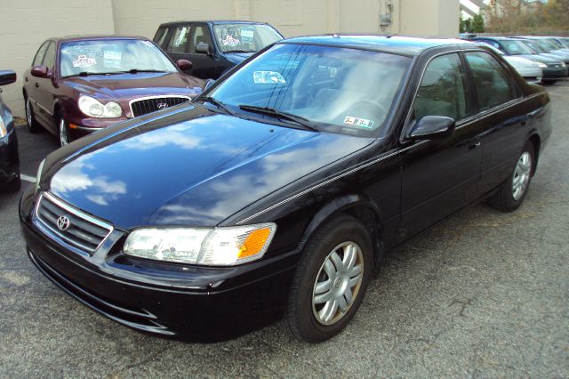 Toyota Camry 2000 photo 1