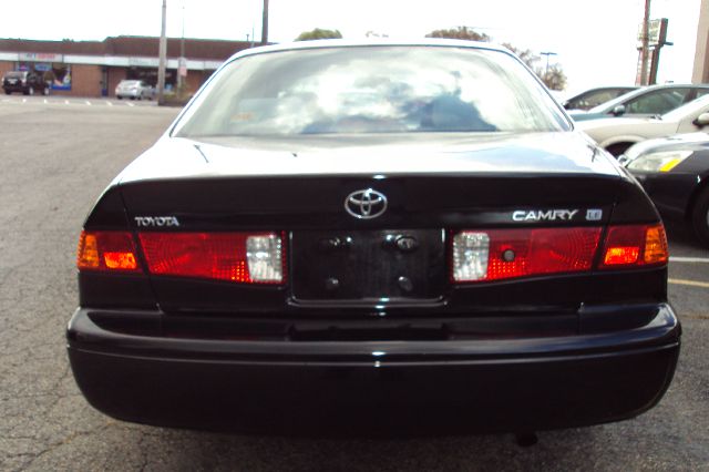 Toyota Camry 2000 photo 3