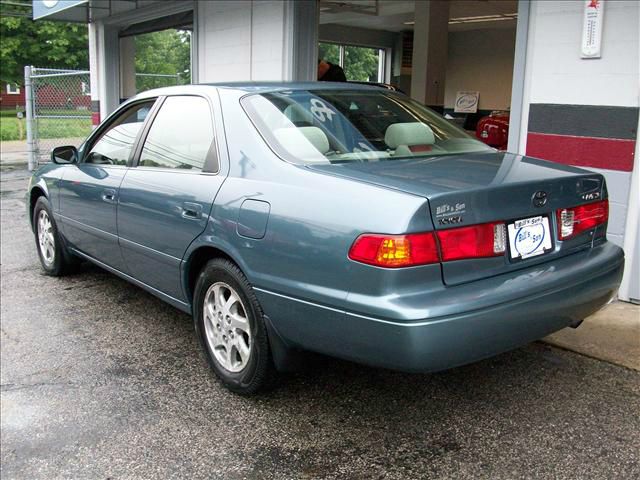 Toyota Camry 2000 photo 10