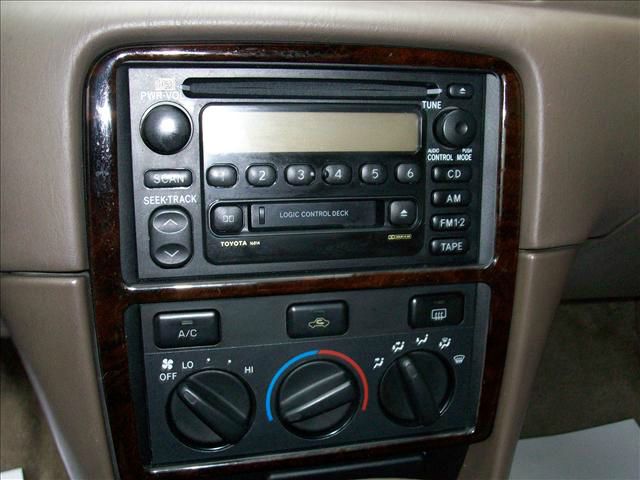 Toyota Camry 2000 photo 21