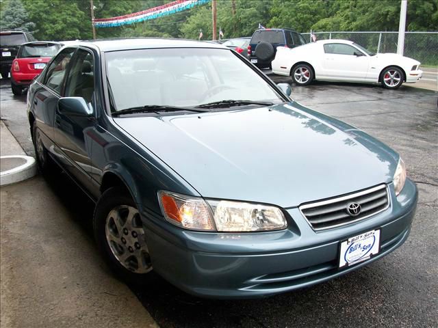Toyota Camry 2000 photo 3