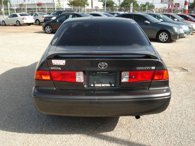 Toyota Camry 2000 photo 1